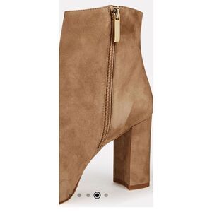 L'AGENCE Galena Suede Ankle Boots in Beige NWOB Size 38